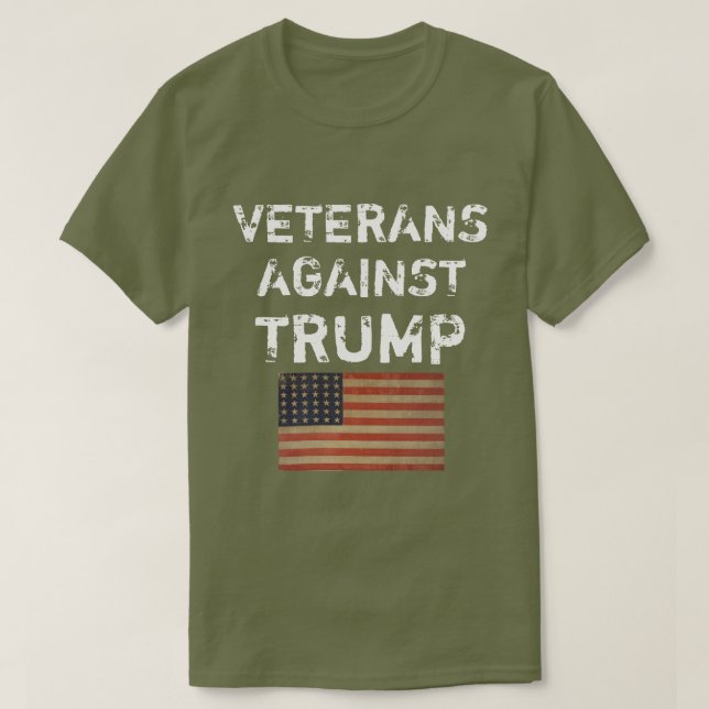 Camiseta Veteranos Contra Trump T-Shirt (Frente do Design)