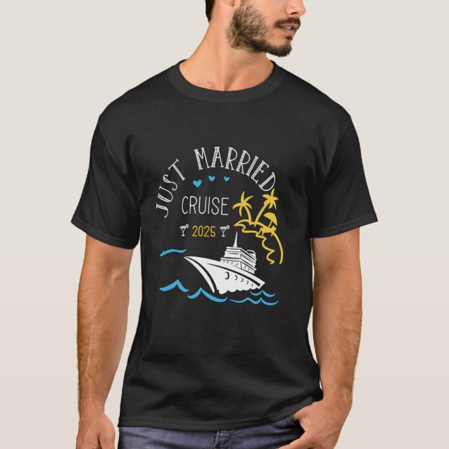 Camiseta Viagem de Lua de Mel para Casais Compatíveis 2025  (Frente)