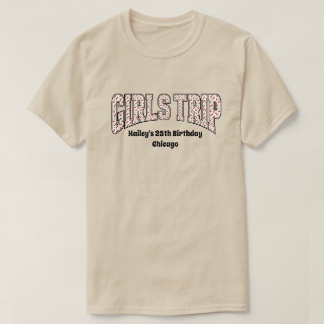 Camiseta Viagem de meninas caprichosa letras universitárias (Frente do Design)