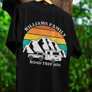 Camiseta Viagem de montanha de férias da família de nomes p