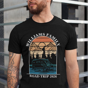 Camiseta Viagem de montanha de férias da família de nomes p