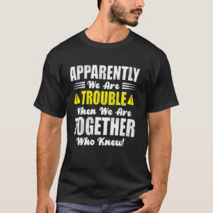 Camiseta Viagem dos Irmãos Aparentemente Damos Problemas Qu