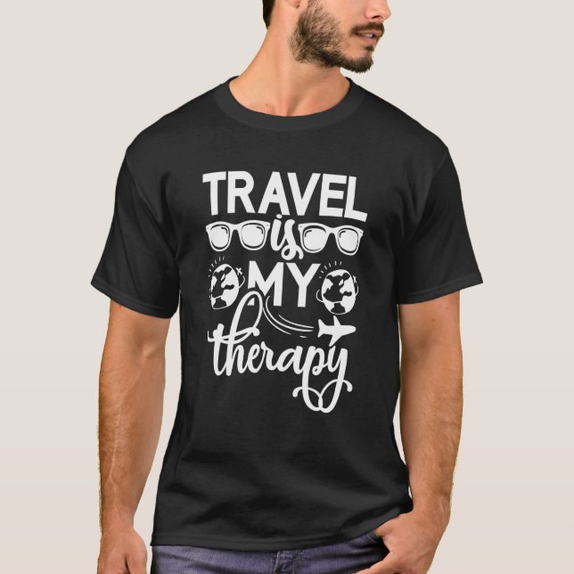 Camiseta Viagem é minha terapia acampando aventura viajando (Frente)