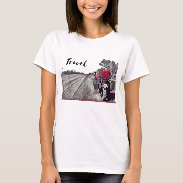 Camiseta Viagem Motorcycle Triumph Adventure Bike Desert (Frente)