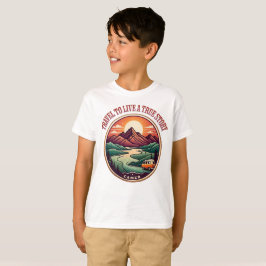 Camiseta Viagem Real Story Tee - Crachá Sem Viagens Falso