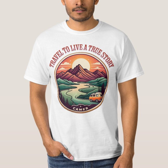Camiseta Viagem Real Story Tee - Crachá Sem Viagens Falso (Frente)