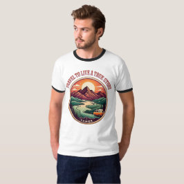 Camiseta Viagem Real Story Tee - Crachá Sem Viagens Falso