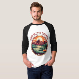 Camiseta Viagem Real Story Tee - Crachá Sem Viagens Falso