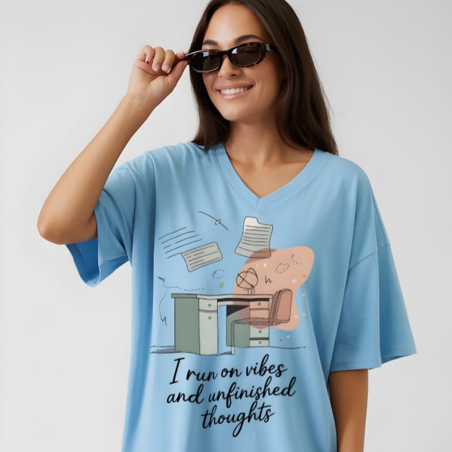 Camiseta Vibes and Unfinished Thoughts (Criador carregado)