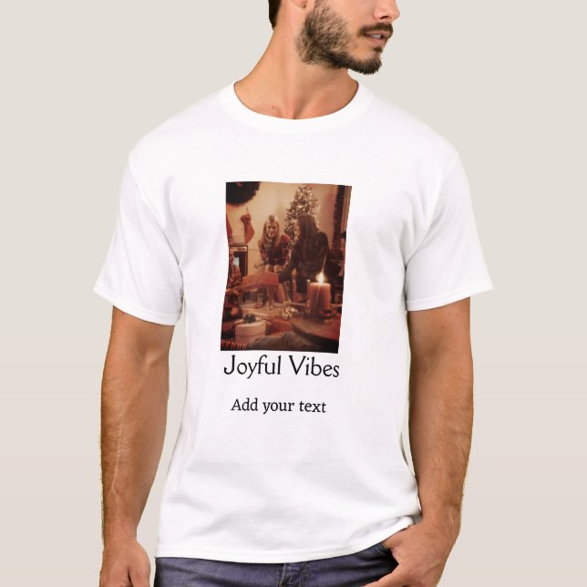 Camiseta Vibrações alegres adicionar nome da foto de Natal  (Frente)