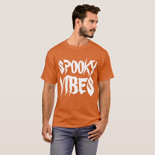 CAMISETA VIBRAÇÕES ASSUSTADORAS (Frente Completa)