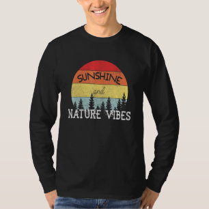 Camiseta Vibrações de Sol e Natureza Pôr do Sol Retro Natur