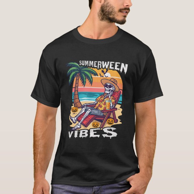 Camiseta Vibrações de Summerween Esqueleto de Halloween (Frente)