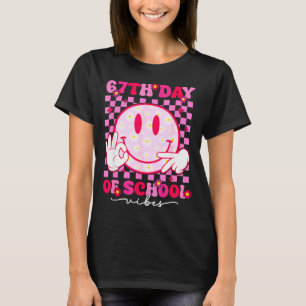 Camiseta Vibrações do 67º Dia de Escola 67 Meme Rosto Sorri