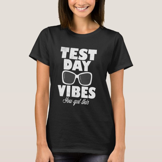Camiseta Vibrações do Dia de Teste Dia de Teste Groovy Prof (Frente)