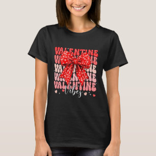 Camiseta Vibrações do Dia dos Namorados Coquette Retro Arco
