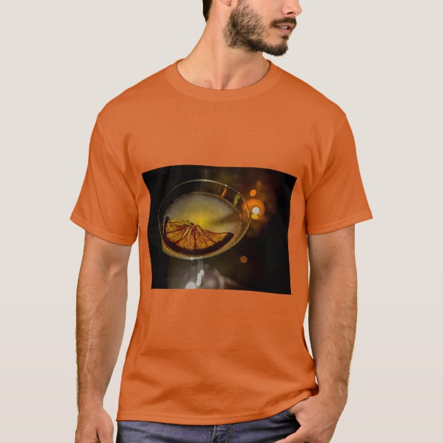Camiseta Vibrant Cocktail Drink Design Tee (Frente)