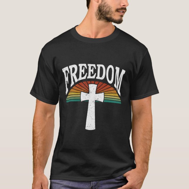 Camiseta Vibrant Freedom Arch Rainbow Cross Faith and Etern (Frente)