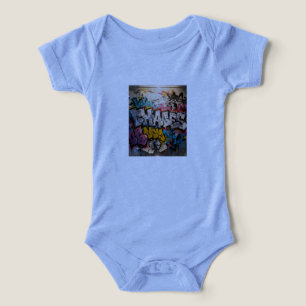 Camiseta vibrante com grafite