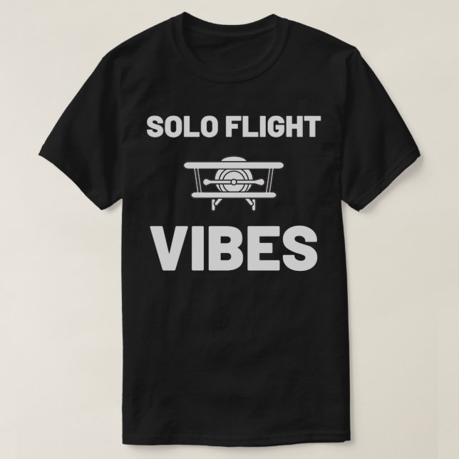 CAMISETA VÍBULOS DE VOO SOLO T SHIRT AVIÃO VOANDO PILOTO (Frente do Design)