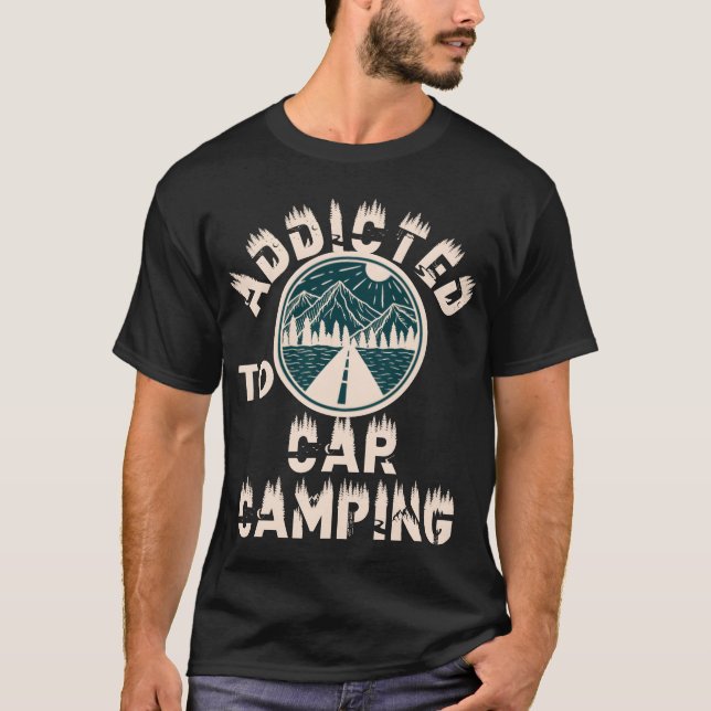 Camiseta Viciado em acampamento de carro retrô (Frente)
