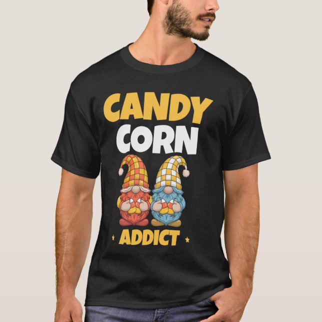 Camiseta Viciado em Candy Corn Feliz Véspera de Halloween (Frente)