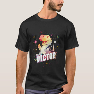 Camiseta VICTOR - Nome de Menino Bonito com Dinossauro Giro