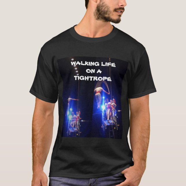 CAMISETA VIDA DE CAMINHAMENTO EM UM TIRÓPIO (Frente)