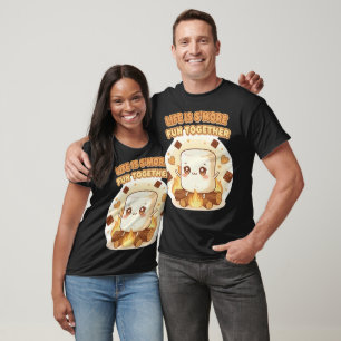 Camiseta Vida Kawaii Fofa É Mais Divertida Juntos