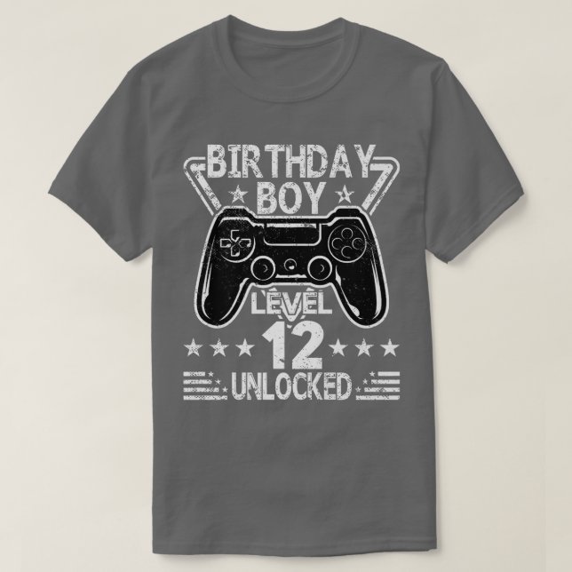 Camiseta Vídeo de Aniversário do Birthday Boy Level 12 Unlo (Frente do Design)