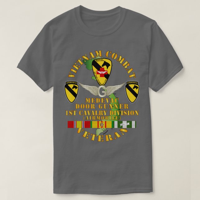 Camiseta Vietnã Combate Veteran Medevac Door Gunner w 1 rua (Frente do Design)