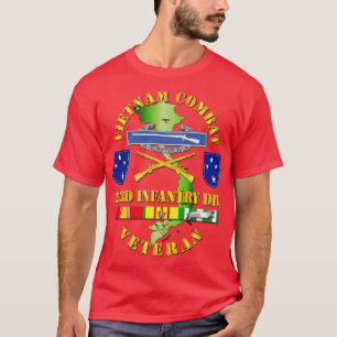 Camiseta Vietnam Combat Infantry Veteran w 23rd Inf Div SSI