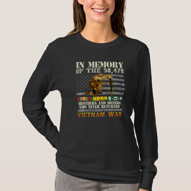 Camiseta Vietnam War Veterans US Memorial Day In The Memory (Frente)