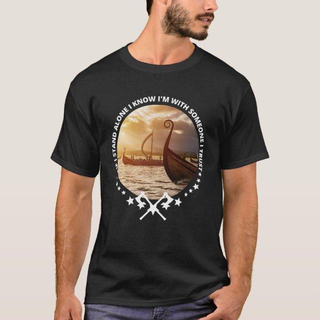 Camiseta Viking Skol Valhalla Norse Eu estou com alguém (Frente)