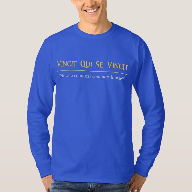 Camiseta Vincit Qui Se Vincit Frase Latina Longa Capa (Frente)