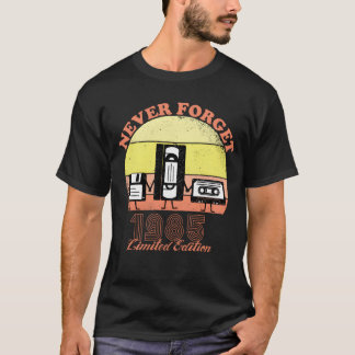 Camiseta Vinho de Edição Limitada de Aniversário de 1985 Nu