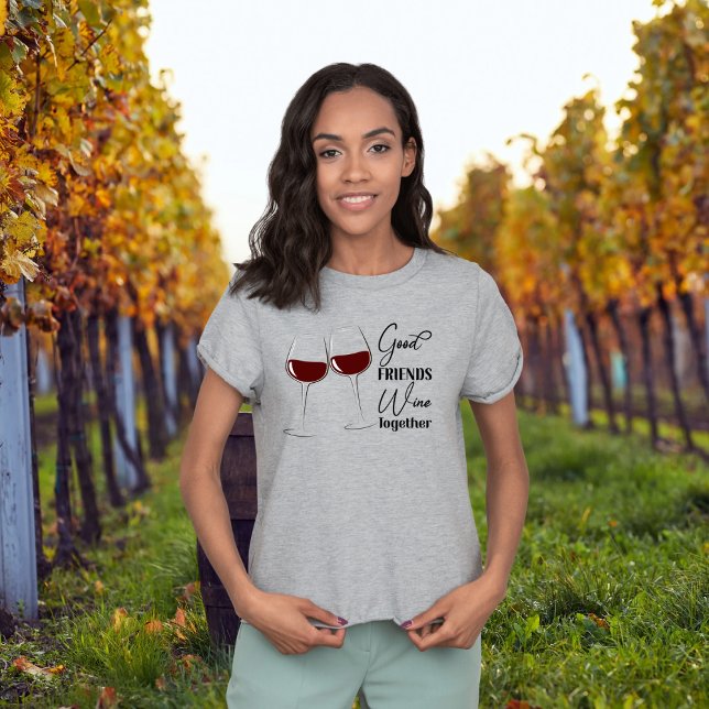 Camiseta Vinhos bons amigos juntos (Criador carregado)
