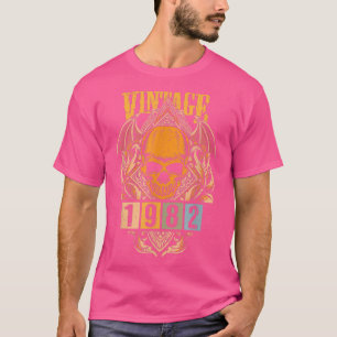 Camiseta Vintage 1982 Aniversário Pele Retro Gótico