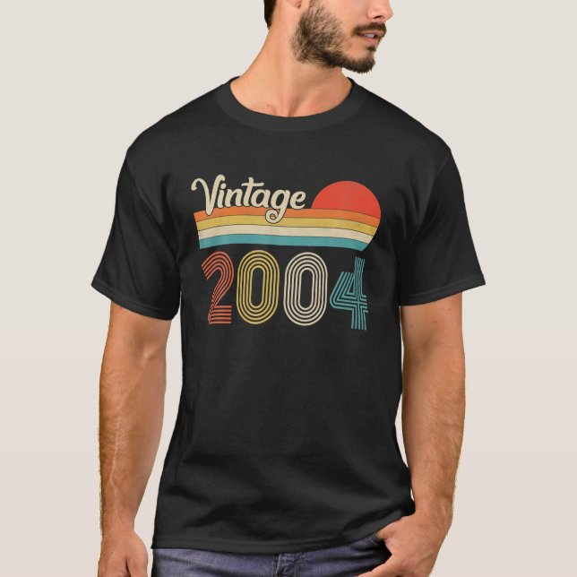 Camiseta Vintage 2004 18º Aniversário Para Homens Mulheres  (Frente)