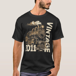 Camiseta Vintage 2011, 13 de locomotiva do comboio a vapor 