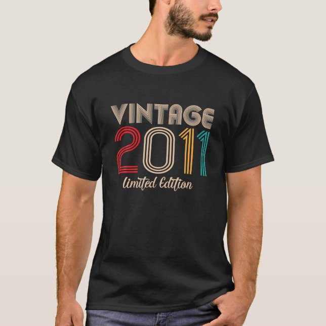 Camiseta Vintage 2011 Limited Edition 11 Birthday 11 (Frente)