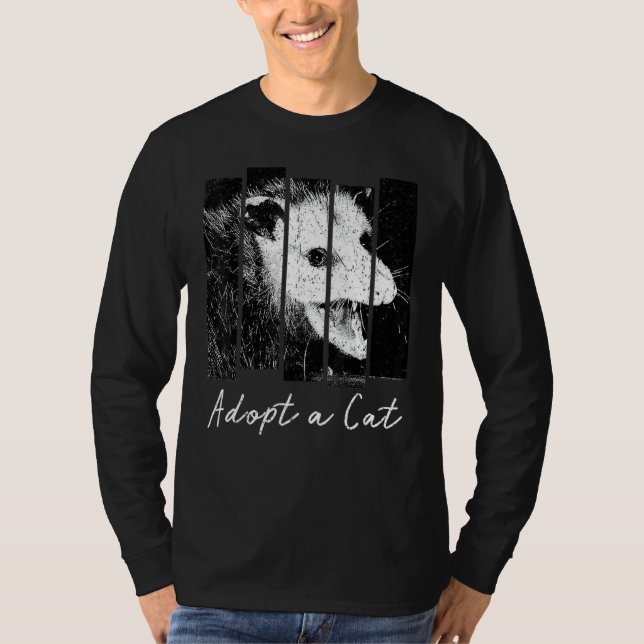 Camiseta Vintage Adopt A Cat Opossum (Frente)