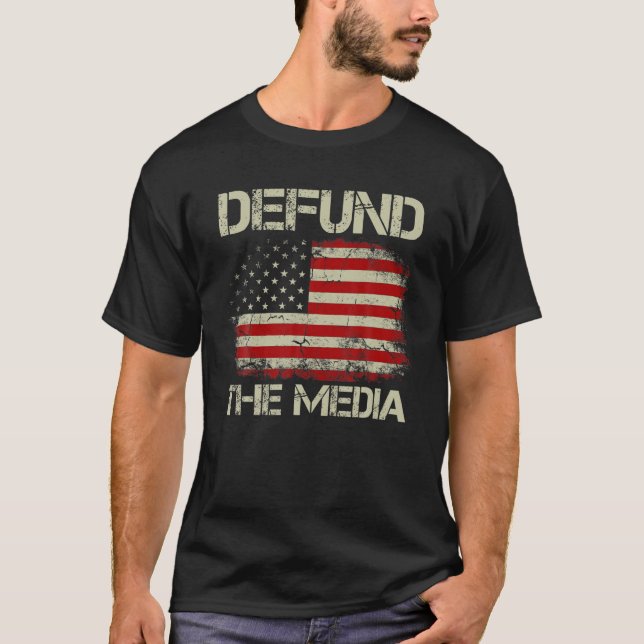 Camiseta Vintage American Flag Defund The Media (Frente)