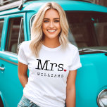 Camiseta Vintage Black Personalised Wedding Monograma<br><div class="desc">Camisa de sobrenome personalizada para a Sra. ou Future Sra. Recursos texto de máquina de escrever em preto com sotaque cardíaco vermelho. Visite a nossa loja para a camisa do Sr.,  que faz um presente de casamento único,  e perfeito para o casal vestir na lua de mel!</div>