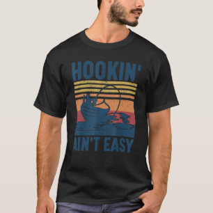 Camiseta Vintage Boat Fisheries Pescador Hookin''t Easy