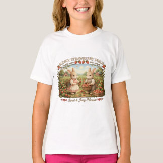 Camiseta Vintage Bunny Strawberry Field Cottagecore Illustr