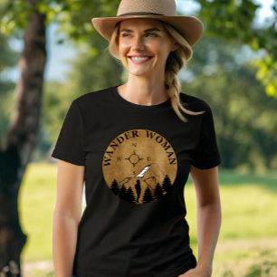 Camiseta vintage caminhando mulher vagando
