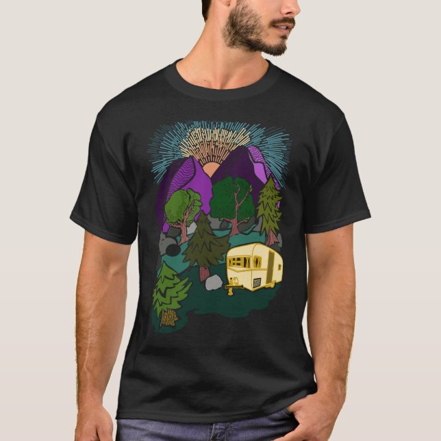 Camiseta Vintage Camper na Floresta (Frente)