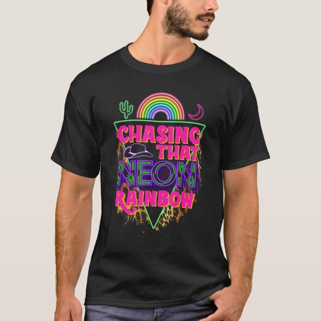 Camiseta Vintage Country Music perseguindo Neon Rainbows (Frente)