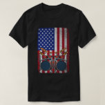 Camiseta Vintage EUA Flag Americano Funny Drummer Musicioso<br><div class="desc">Uma forma excelente de mostrar amor pelo seu país e batendo ao mesmo tempo com este design Patriótico de um Kit de Tambor e a nossa bandeira Americana, para músicos que tocam tambores, homens, mulheres, que são apaixonados por tocar tambores e o seu país. Vista esta design com orgulho se...</div>
